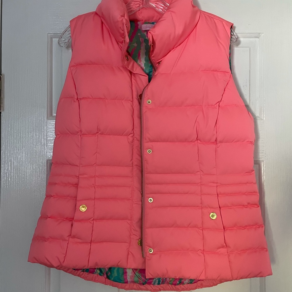 Like new coral Lilly vest